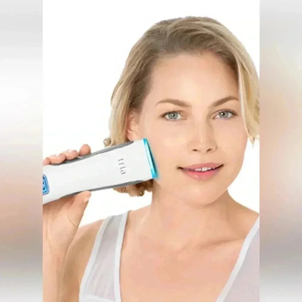 Tria Blue Light Acne Clearing. Problem with Acne no worries get this to help you - Picture 3 of 10